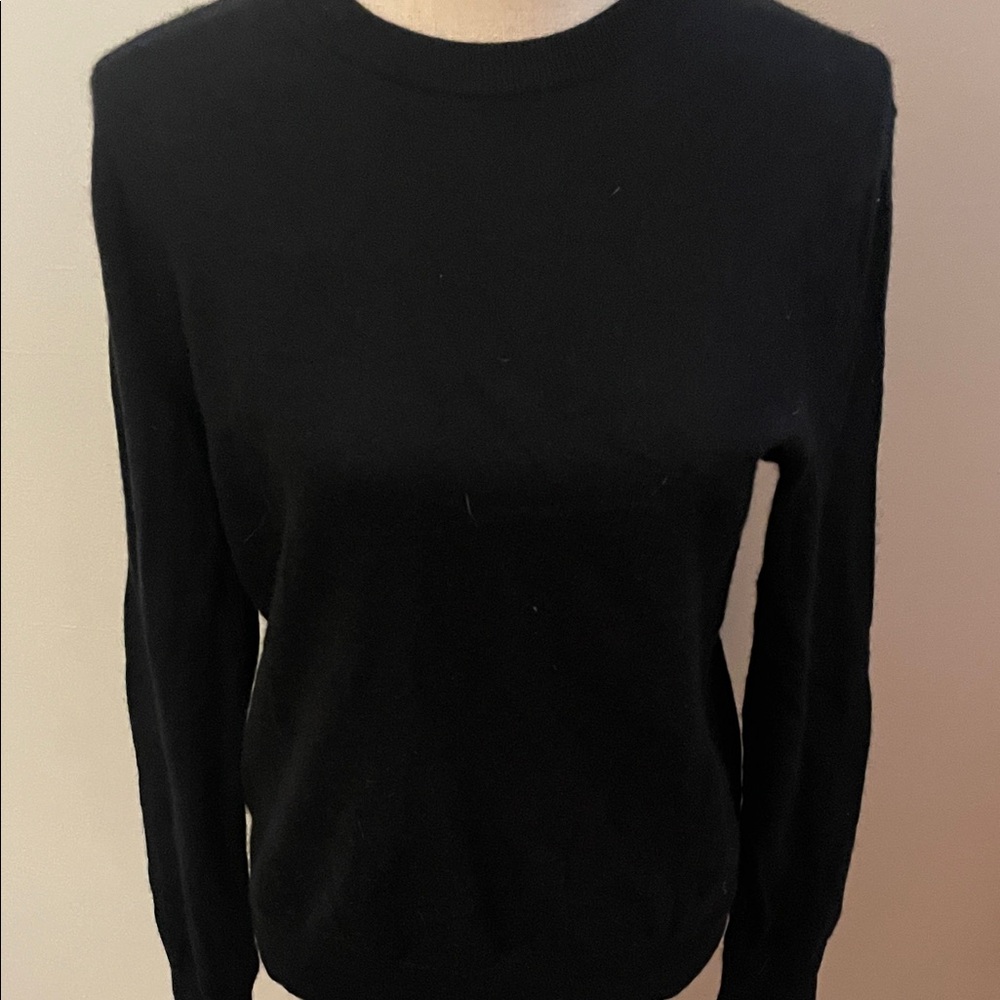 Bloomingdales men’s cashmere sweater